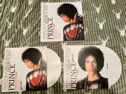 Prince piano a microphone - prince, &
